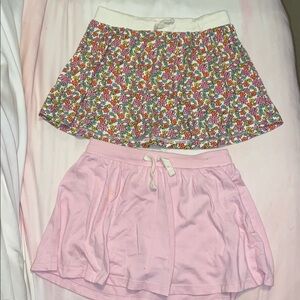 2 Old Navy Girls Skorts Pink and Floral Skirts Set Size Large 10/12 Used